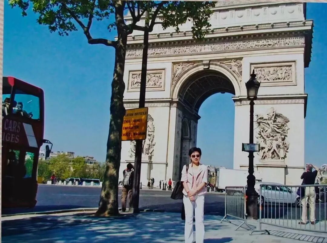 校友风采·卢颖| 一直热忱，一直在路上